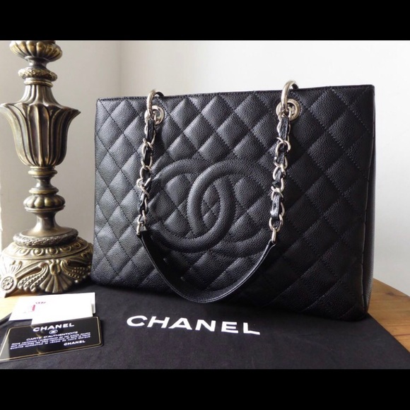 CHANEL Handbags - Chanel GST Authentic 9/10 condition